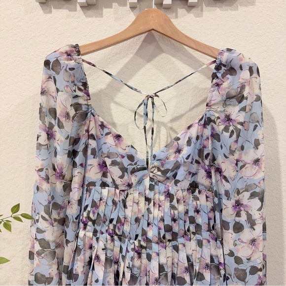 ASTR Carina Mini Dress in Blue Multi Floral Size Small NWT - Picture 4 of 10